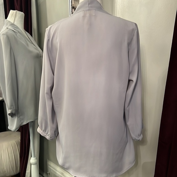 Laundry By Shelly Segal Gray VNeck Tunic Size Medium - Picture 5 of 11